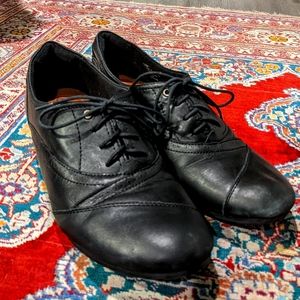 Black Cobb Hill by New Balance Oxfords